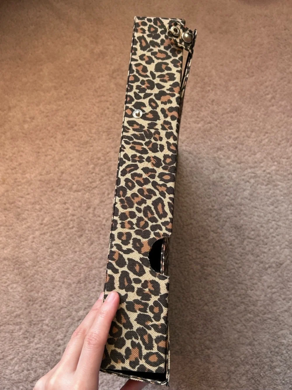 Babett 12-Compartment Eyeglass Storage Display Case Box Leopard Print OS